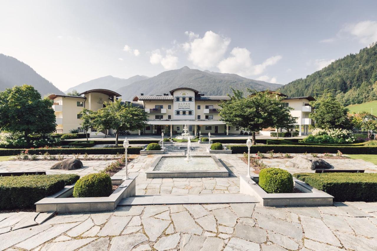 Alpenpalace Luxury Hideaway & Spa Retreat Lutago Exterior foto