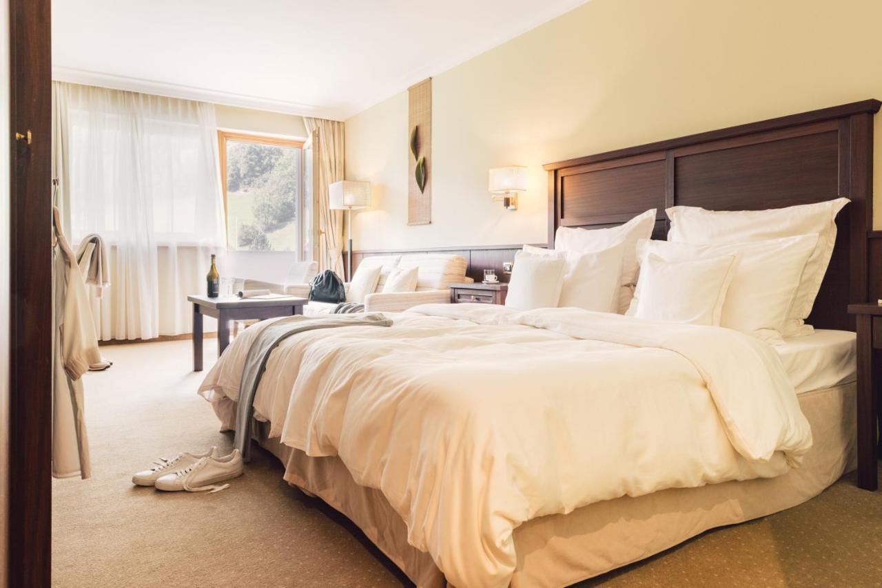 Alpenpalace Luxury Hideaway & Spa Retreat Lutago Exterior foto