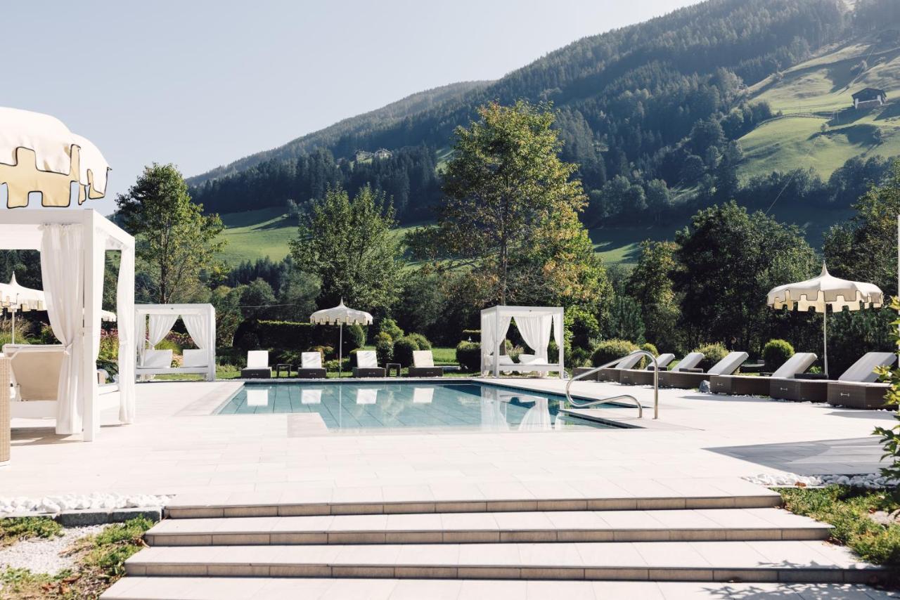 Alpenpalace Luxury Hideaway & Spa Retreat Lutago Exterior foto