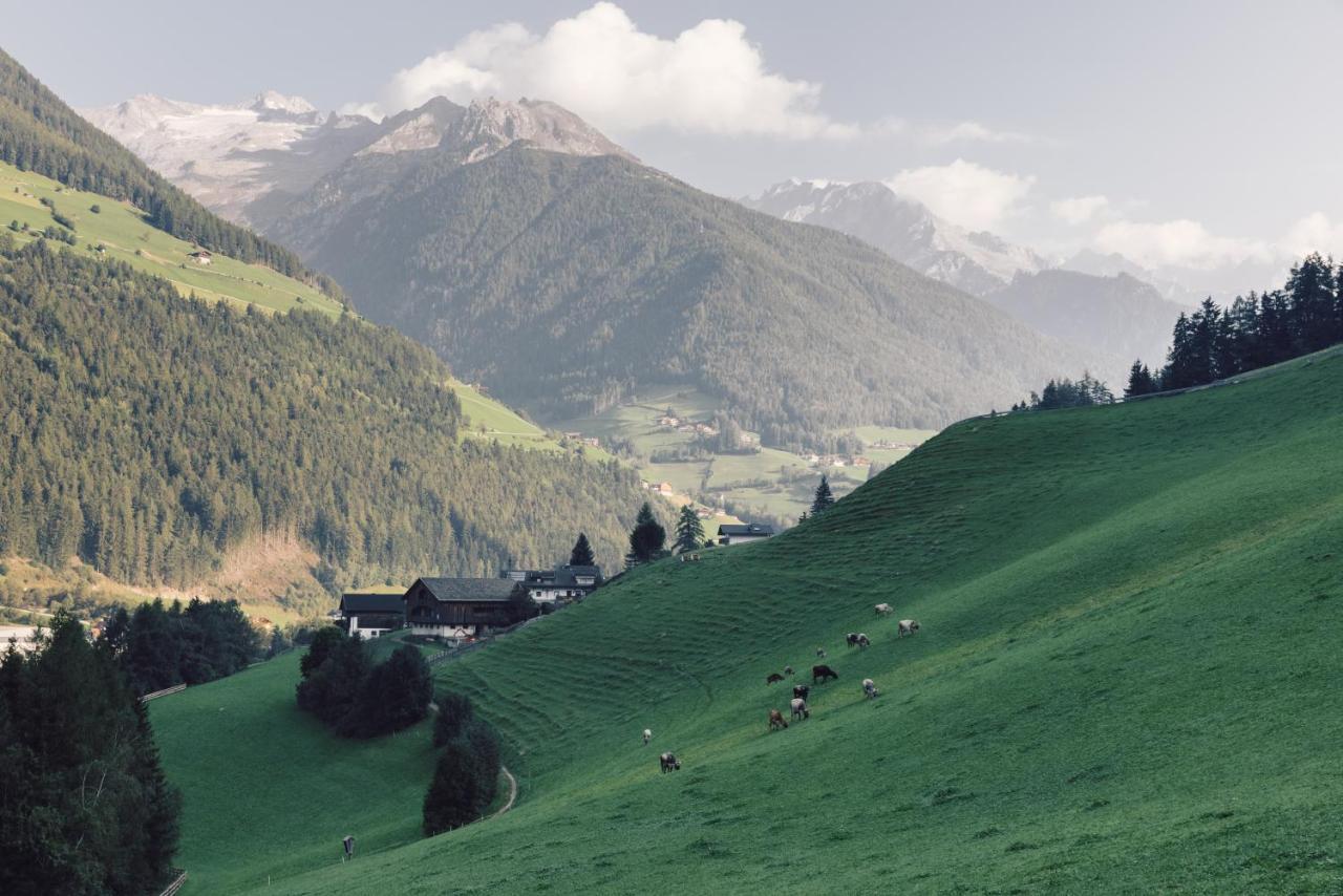 Alpenpalace Luxury Hideaway & Spa Retreat Lutago Exterior foto