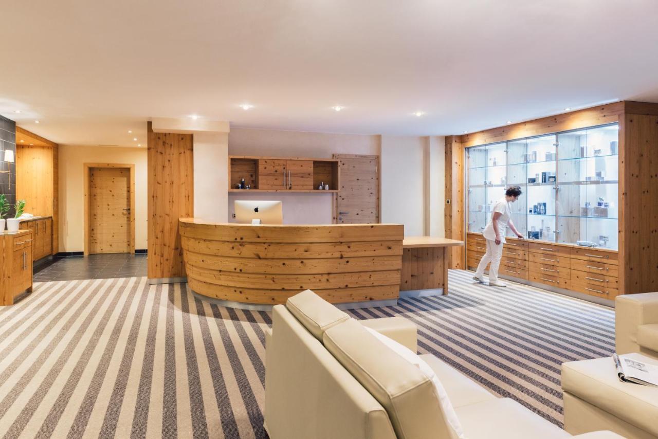 Alpenpalace Luxury Hideaway & Spa Retreat Lutago Exterior foto