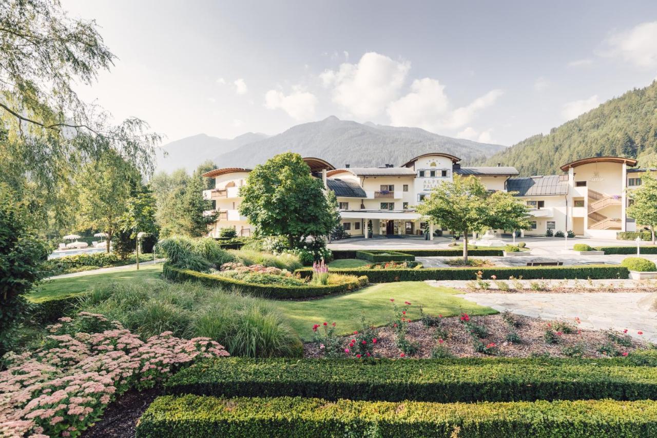 Alpenpalace Luxury Hideaway & Spa Retreat Lutago Exterior foto
