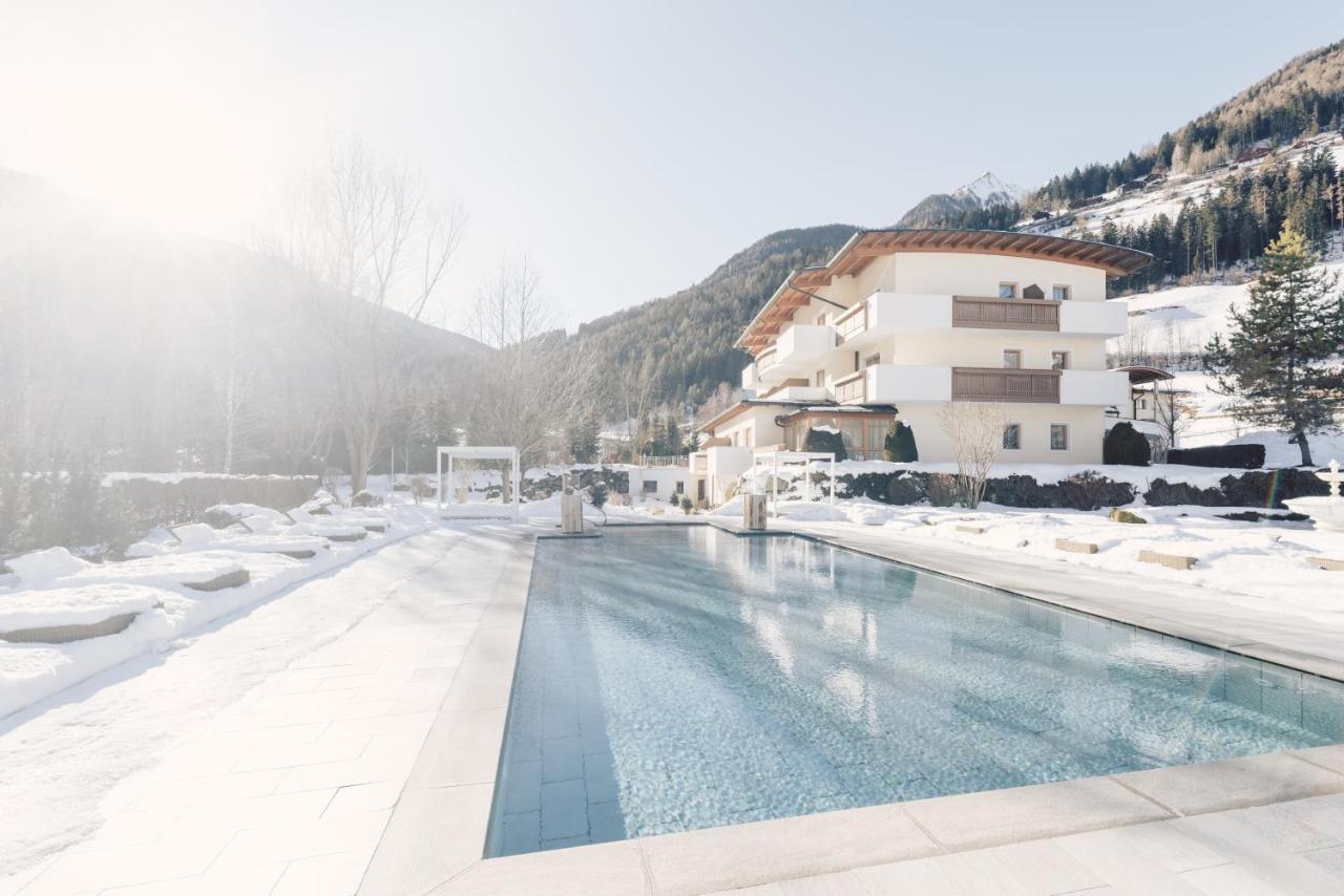Alpenpalace Luxury Hideaway & Spa Retreat Lutago Exterior foto