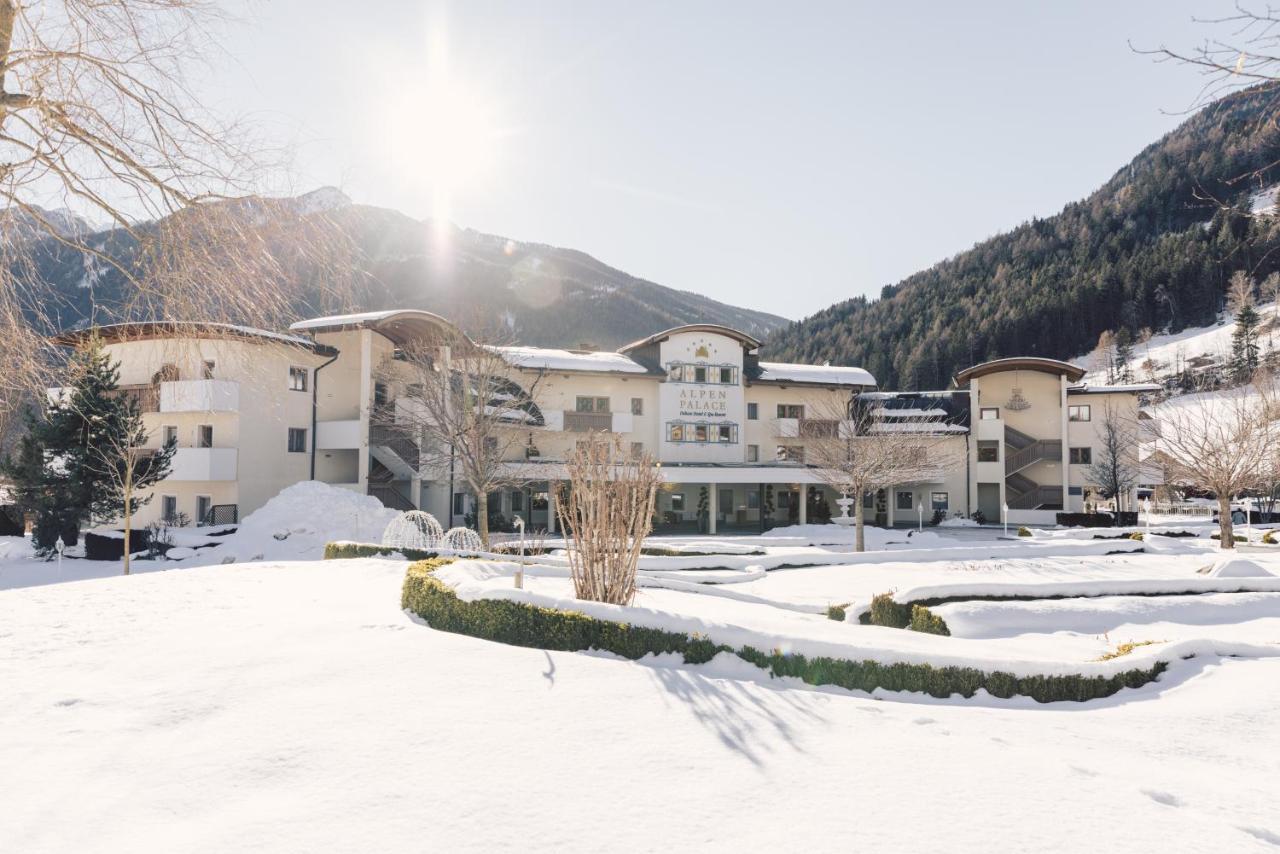 Alpenpalace Luxury Hideaway & Spa Retreat Lutago Exterior foto