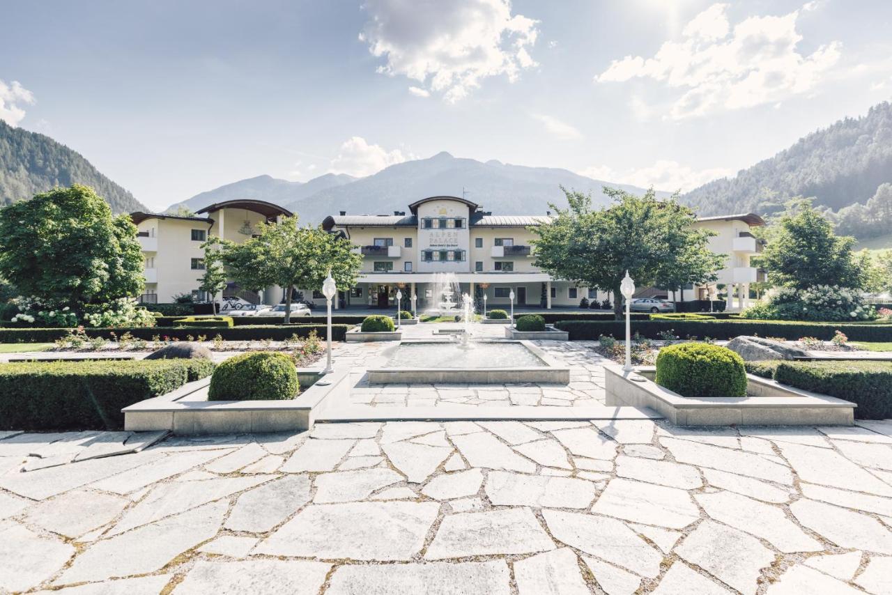 Alpenpalace Luxury Hideaway & Spa Retreat Lutago Exterior foto